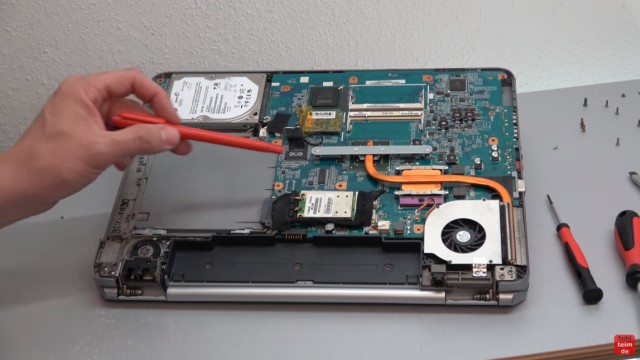 Sony Vaio Notebook reparieren - HDD, RAM, Lüfter und Heatpipe