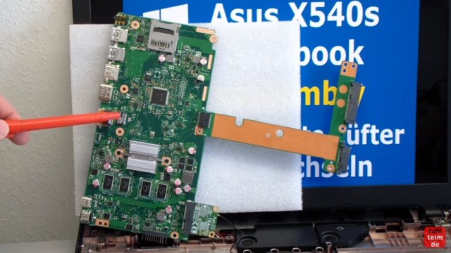 Asus X540s öffnen und auseinanderbauen SSD einbauen Bios starten Lüfter + Akku wechseln - Mainboard ausgebaut - kein RAM-Upgrade möglich