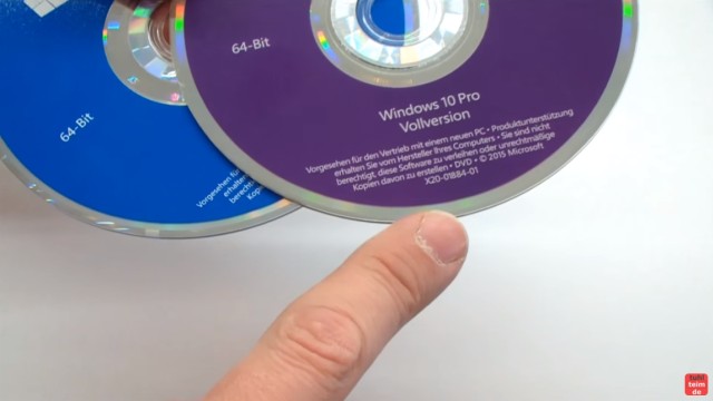 Windows 10 DVD original oder gefälscht - Sicherheitsmerkmale vergleichen - Hologramm im DVD-Rand fehlt