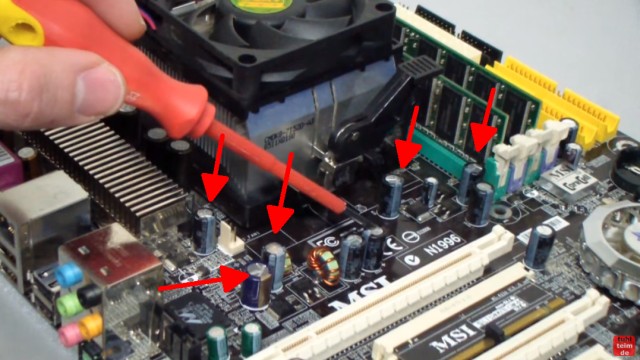 PC Mainboard Reparatur - ohne Funktion / defekt - Kondensator tauschen - Kondensatoren altern schneller, als andere Bauteile