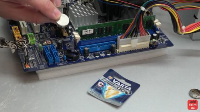 PC defekt - geht nicht an - Bildschirm bleibt schwarz - Reparaturanleitung - CMOS-Batterie CR2032 tauschen und Bios zurücksetzen