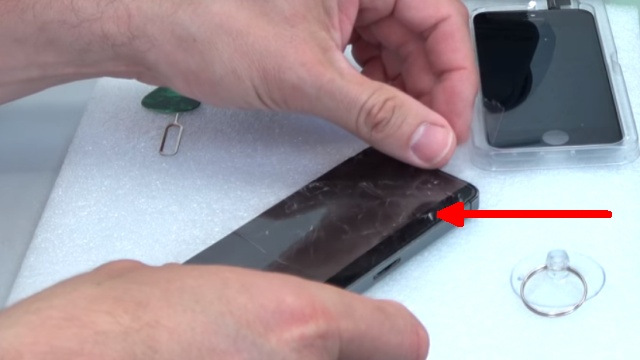 iPhone 5s Display Reparatur + Home Button einfach tauschen - Zerbrochene Scheibe abkleben