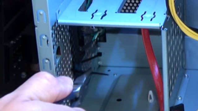 PC startet nicht - geht nicht an - Reparatur für 0,5 Cent - Computer ohne Funktion - Schaltereinheit mit Kabelbinder sichern