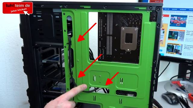 PC Kabel Management - Computer neu verkabeln und Kabel sauber verlegen verstecken - Kabel hinter Montageblech verlegen