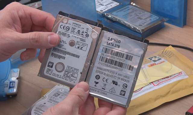 Gefälschte Festplatten gekauft - Fake HDD (rechts)