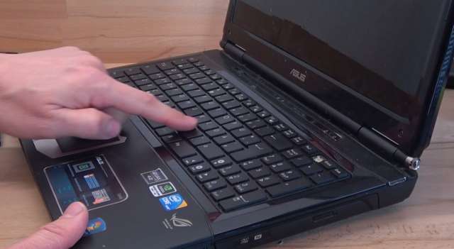 Gaming Laptop wird heiß - Lüfter prüfen - Tastatur defekt