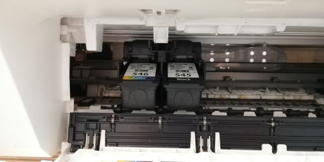 Canon Drucker Pixma - Druckerpatronen fahren wieder in die Mitte