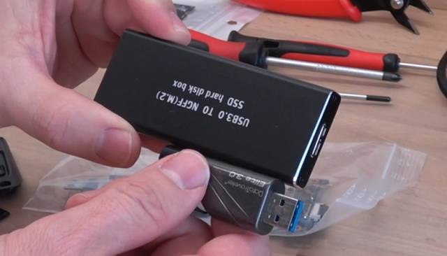 Schnellen USB-Stick selber bauen - Flash Drive aus M2 SSD - Metall-Gehäuse