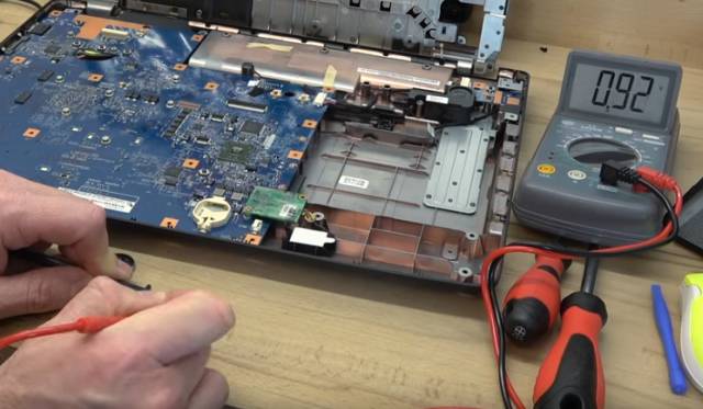 Notebook lässt sich nicht einschalten - alte CMOS Batterie CR2032 ist leer