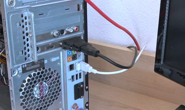 PC startet aber Bildschirm bleibt schwarz - DVI-Anschluss auch ohne Bild