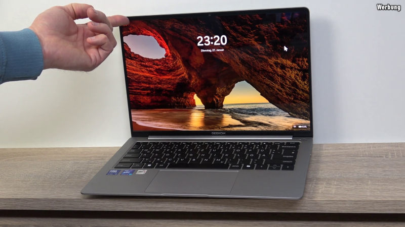 GEEKOM GeekBook X14 Pro Ultrabook - super leichtgängiges Display